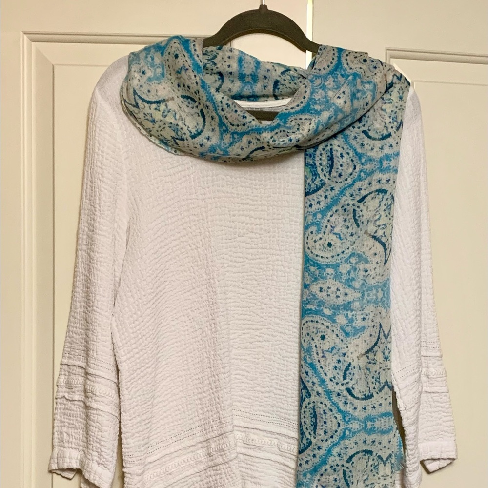 SUD EXPRESS Blue and White Scarf, 80” long.